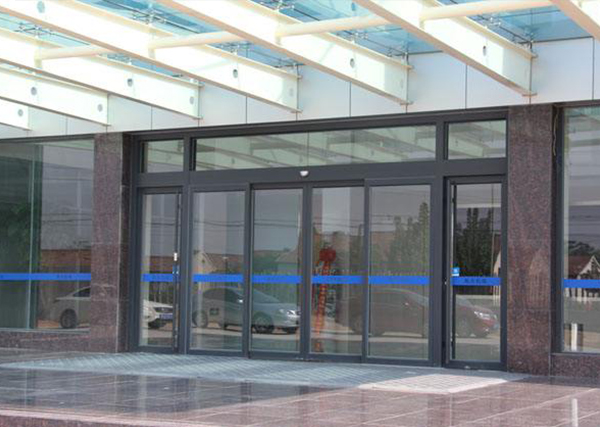 绿巨人在线观看视频免费 绿巨人在线观看视频免费在下雨天使用时一定要断电